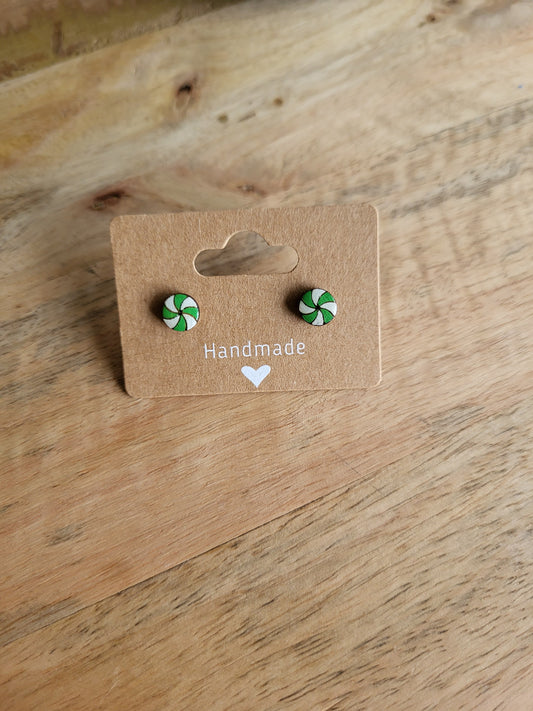 Mini green peppermint studs