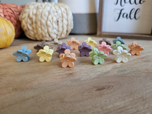 Flower clips